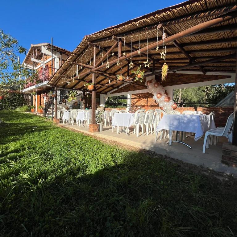 Cabaña Campestre - Ciudad Memoria - Three-Bedroom Chalet - 14