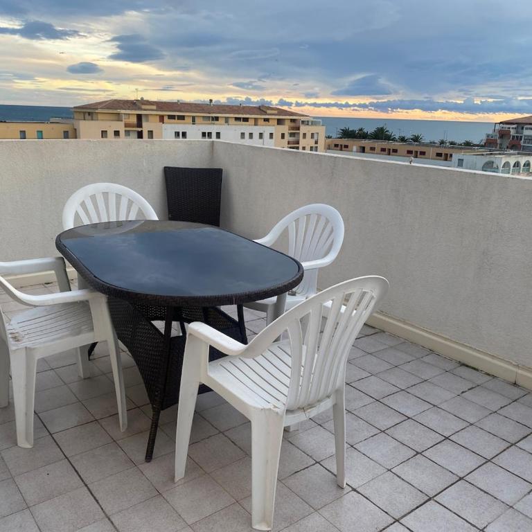T4-72 m2 Vue Panoramique - 200 m de la plage - Etage 5 avec Ascenseur -6 pers max - Apartment mit 3 Schlafzimmern - 31