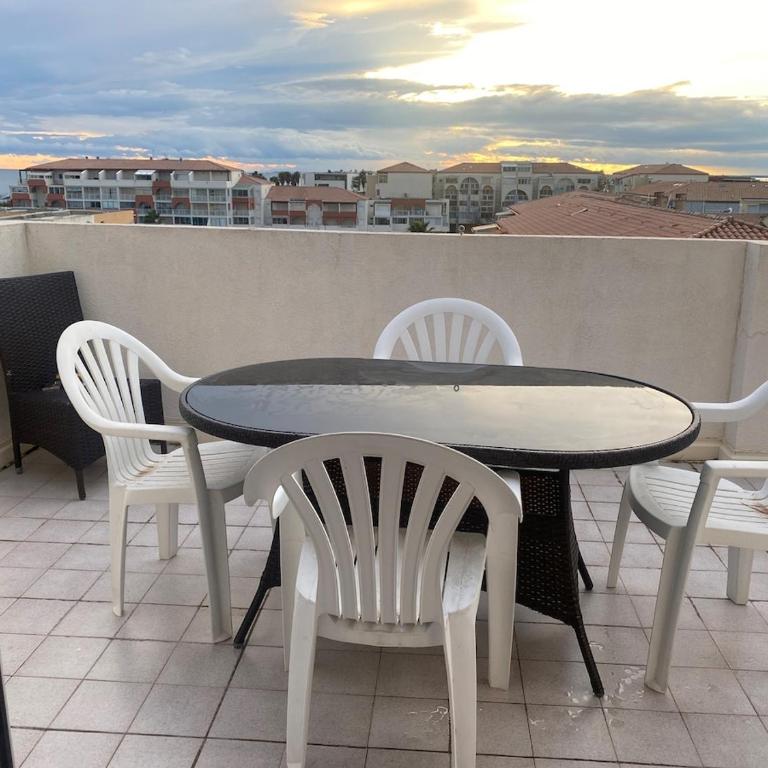 T4-72 m2 Vue Panoramique - 200 m de la plage - Etage 5 avec Ascenseur -6 pers max - Apartment mit 3 Schlafzimmern - 30