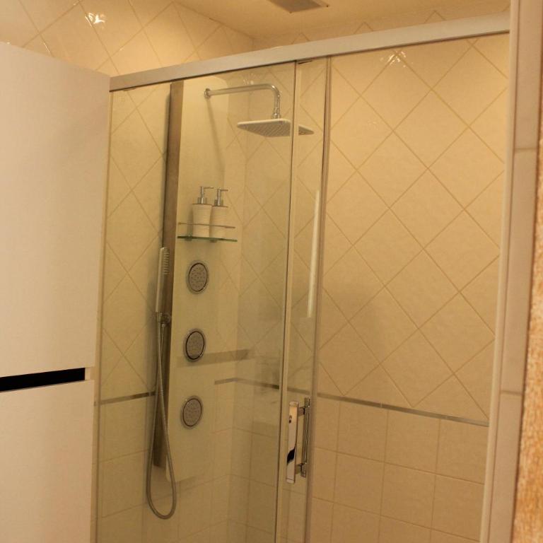 Villa Stella-Jacuzzi, Piscine, Calme-Parking - Appartement - 37