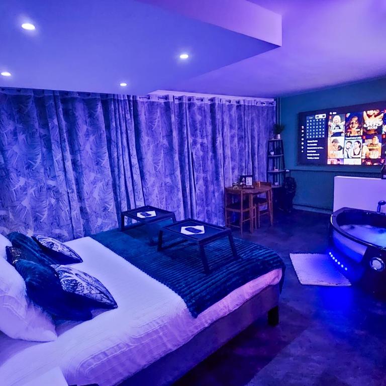 Loveroom & Jacuzzi TIJUGO - Clermont Ferrand - Appartement 1 Chambre - 10