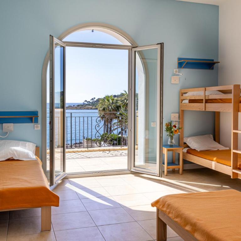 Caravelle 60 - Chambre Quadruple avec Salle de Bains Privative - 3