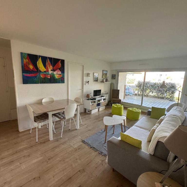 Appartement 3 pièces avec jardinet, 6 personnes, internet, proche Grand Hôtel de Cabourg - FR-1-487-308 - Appartement (6 Adultes) - 1