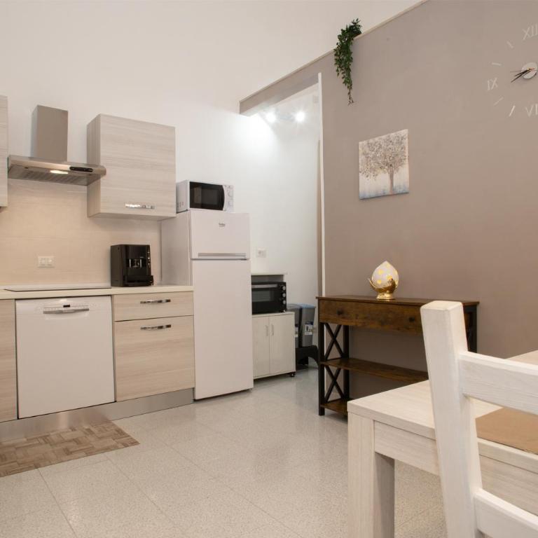 Dimora Chronos - The Fab Stay - Three-Bedroom Apartment - 22
