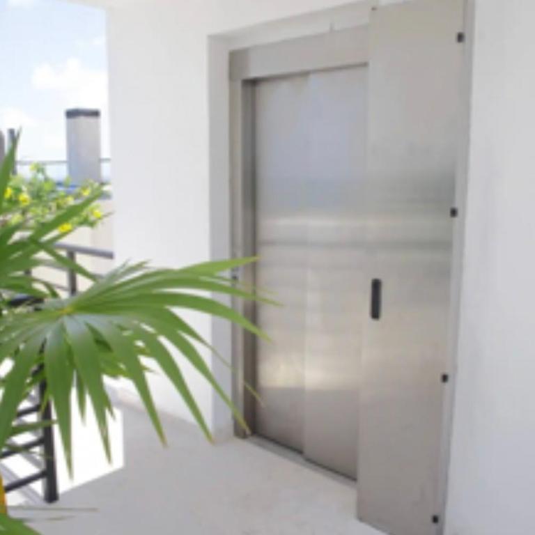 The Beach Loft - One-Bedroom Apartment - 9