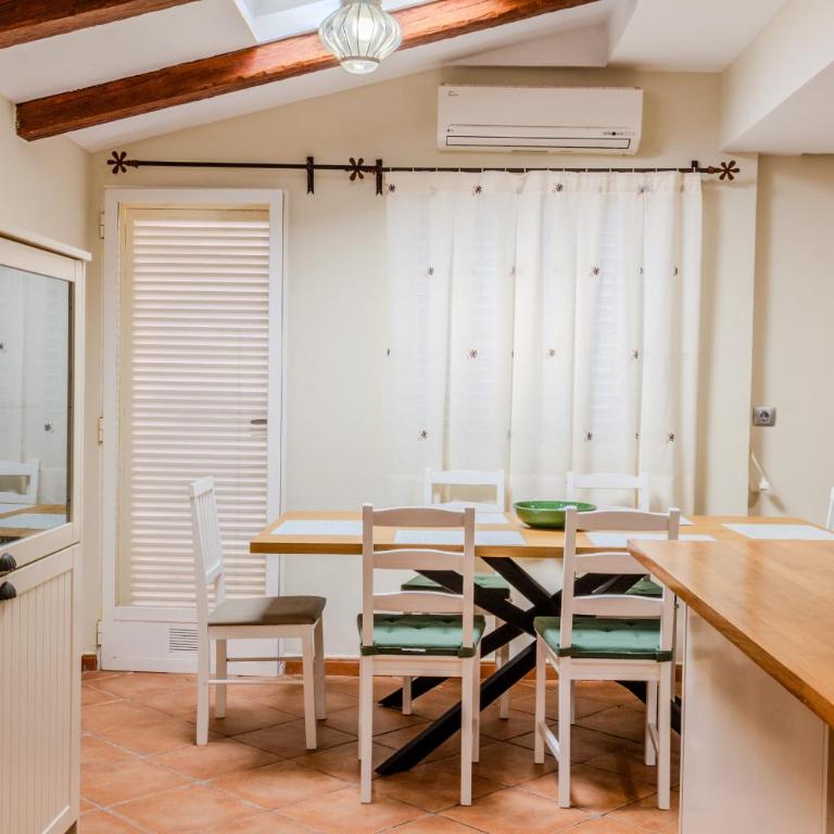 Gran Hogar Alacant - Piscina y garaje - Three-Bedroom Apartment - 3