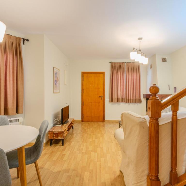 Gran Hogar Alacant - Piscina y garaje - Three-Bedroom Apartment - 24