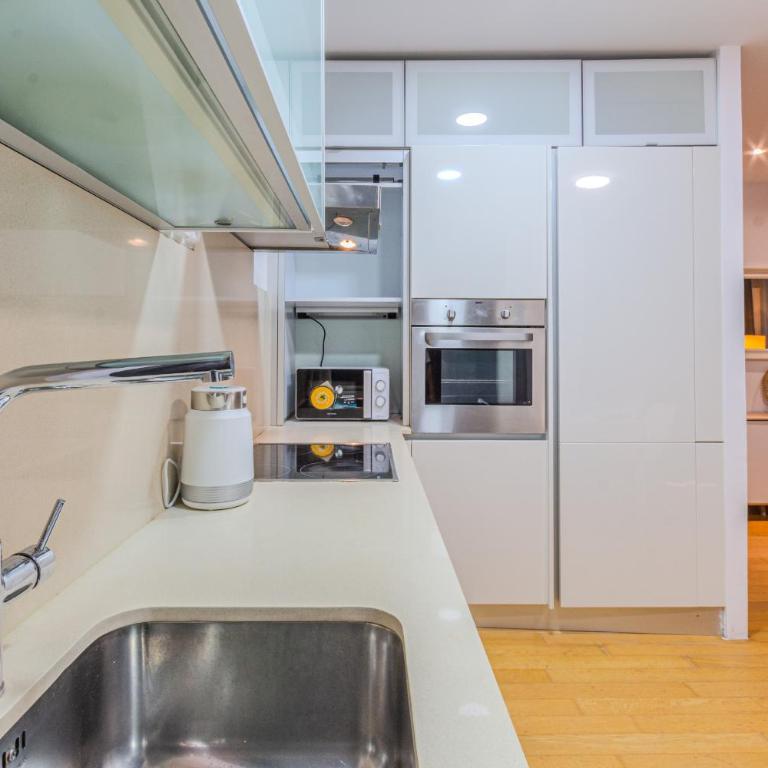 Apartamento en el centro histórico de Alicante - Two-Bedroom Apartment - 30