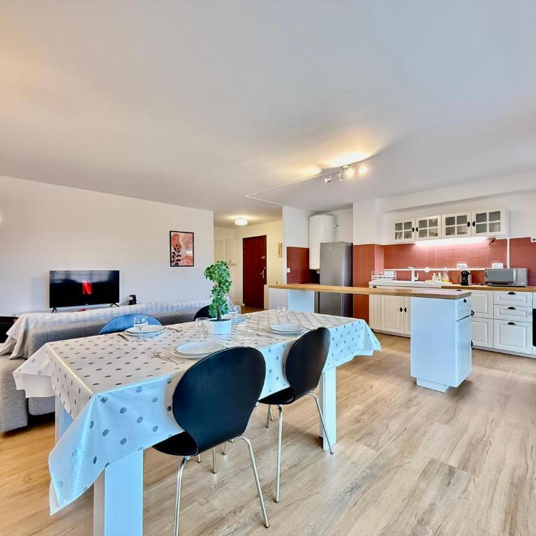 Moderne - Terrasse - Proche plages - Appartement 2 Chambres - 6