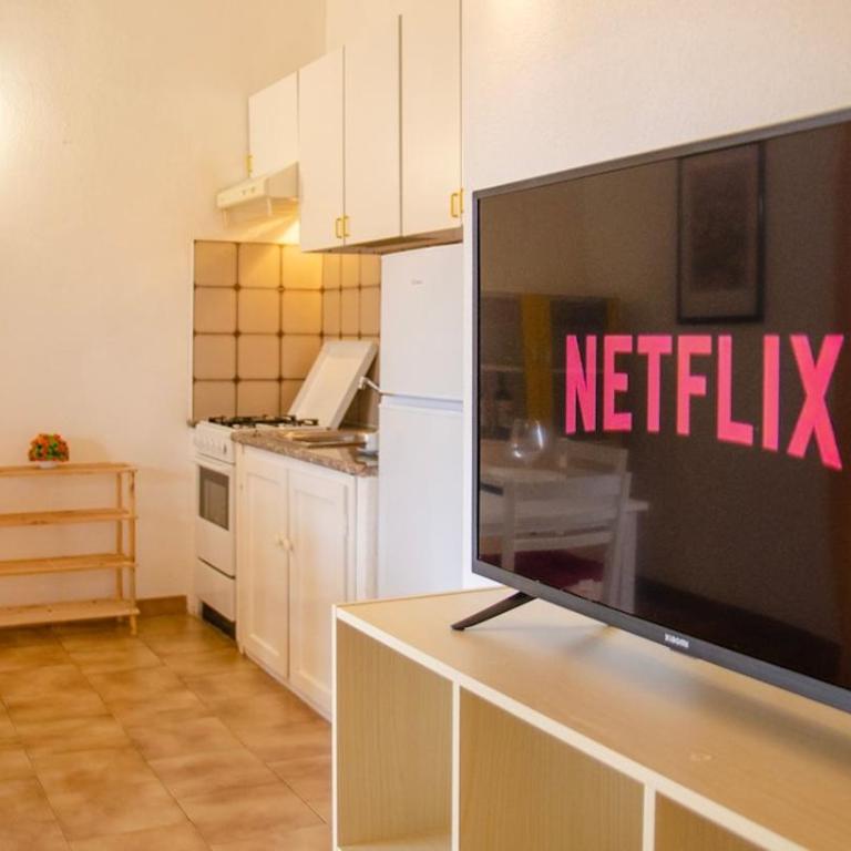 Centro San Teodoro - Appartamento con 2 Camere da Letto - 1