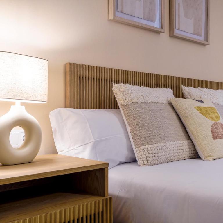 CATERINA Gràcia - Three-Bedroom Deluxe Apartment - 17