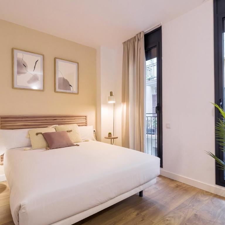 CATERINA Gràcia - Three-Bedroom Deluxe Apartment - 11