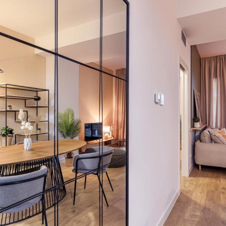 CATERINA Gràcia - Three-Bedroom Deluxe Apartment - 5