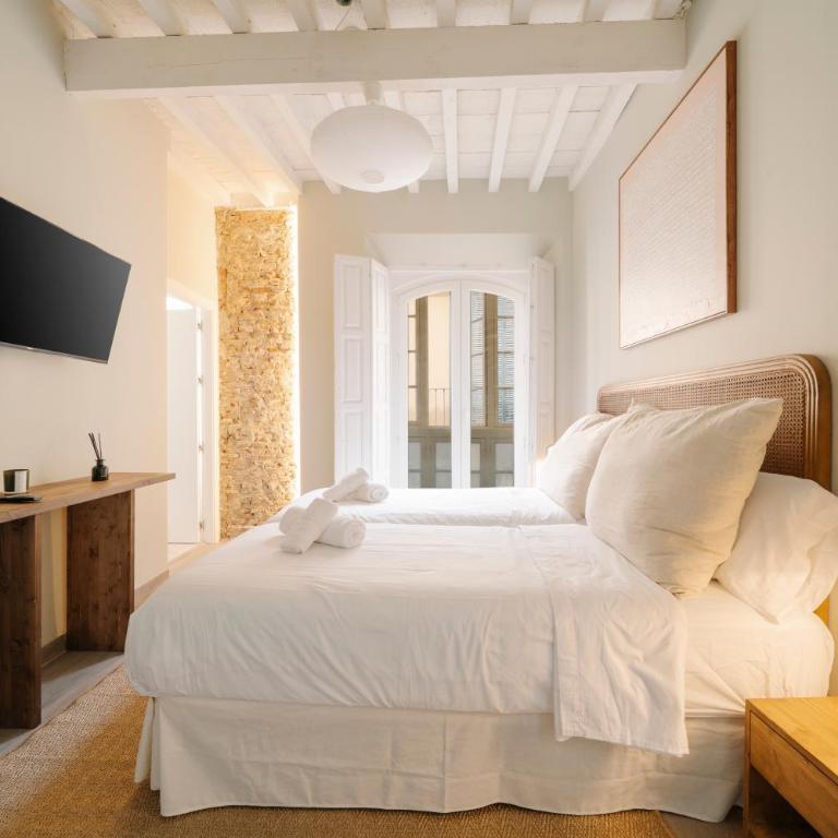 Cream Boutique Málaga - Double or Twin Room with Balcony - 1