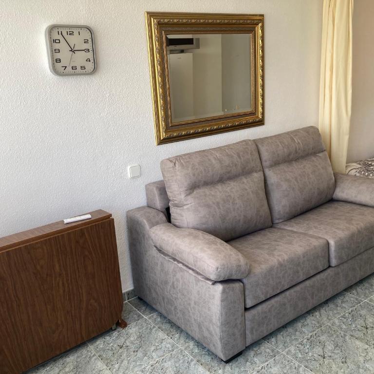 Apartamento La Pineda a 100 metros de la playa!! - One-Bedroom Apartment with View - 8