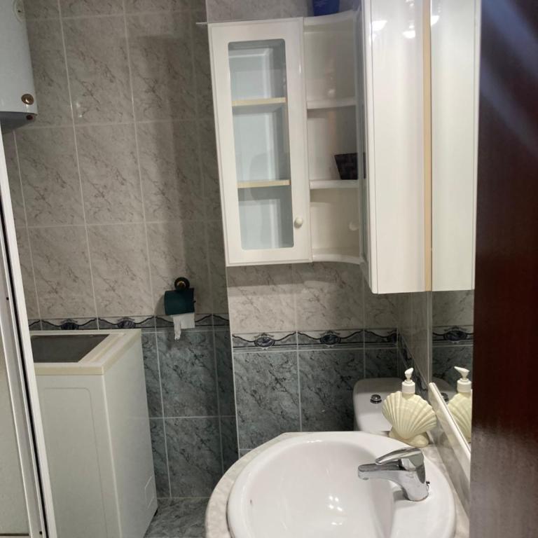 Apartamento La Pineda a 100 metros de la playa!! - One-Bedroom Apartment with View - 19