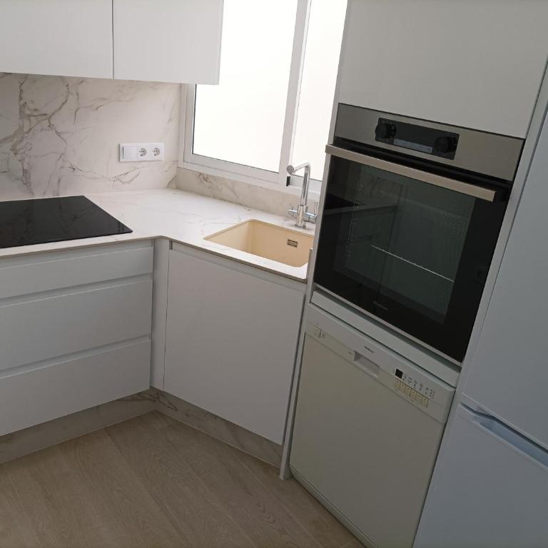 Marti, 7-38 - Apartment with Balcony - 23