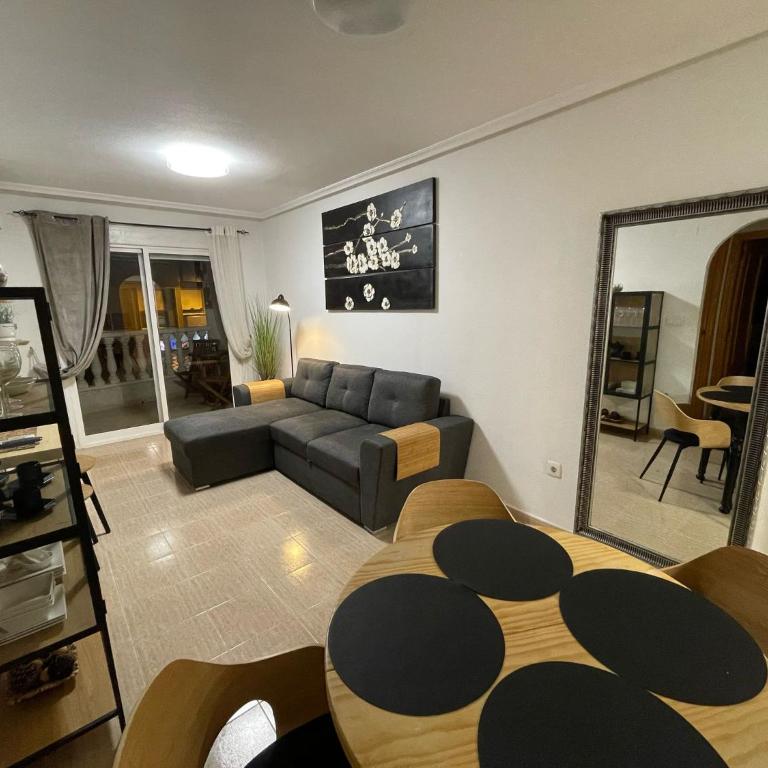 Linmarko apartamento en centro de Torrevieja - Apartamento de 2 dormitorios - 2
