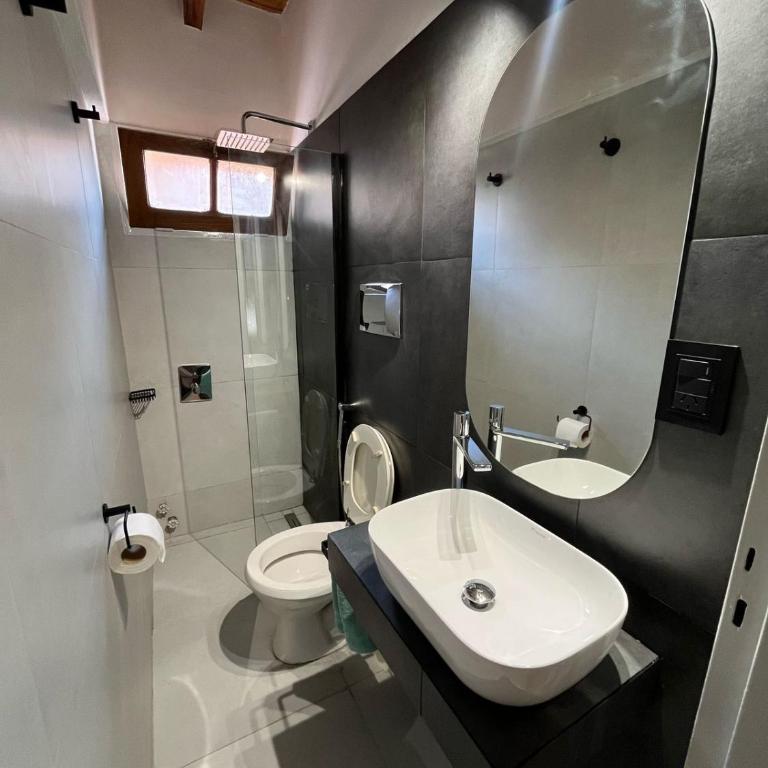 Amplio departamento monoambiente a metros del parque general San Martín - Apartamento de 1 dormitorio - 9