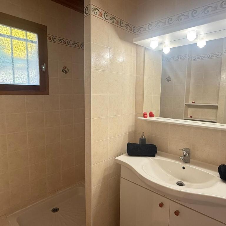 Chalet 6 Pers-Prox Cols-Vue Vallée-Jardin-BBQ - Chalet 3 Chambres - 4