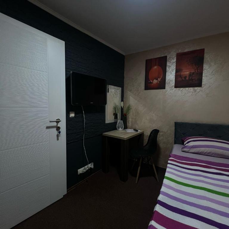 Rooms Vedran & AURUM Private Spa - Single Room with Private Bathroom - 2