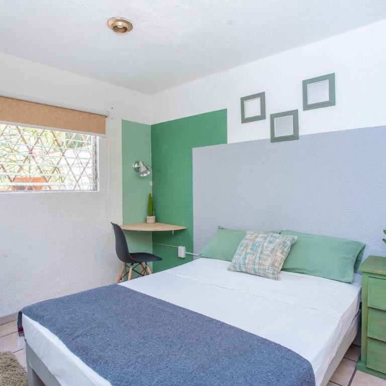 Hostal La Paz & Love Guadalajara - Standard Double Room - 1