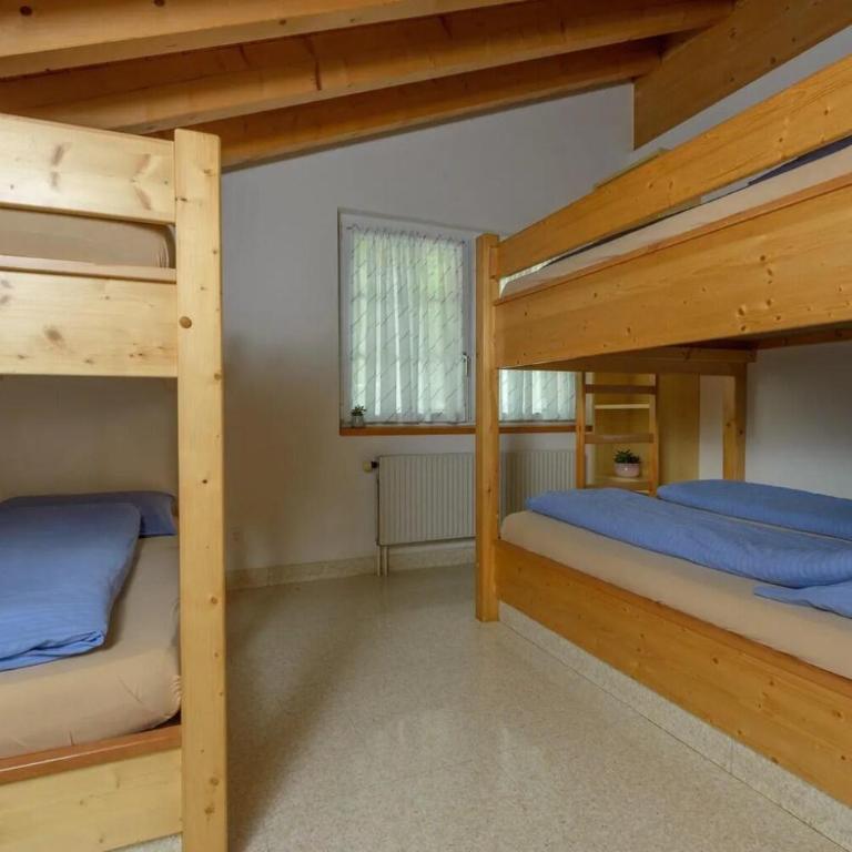 Touristenheim Bergfreude - Familienzimmer mit eigenem Bad - 1