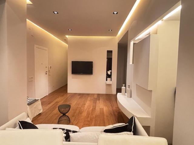 Apple House - Appartamento con 2 Camere da Letto e Balcone - 1