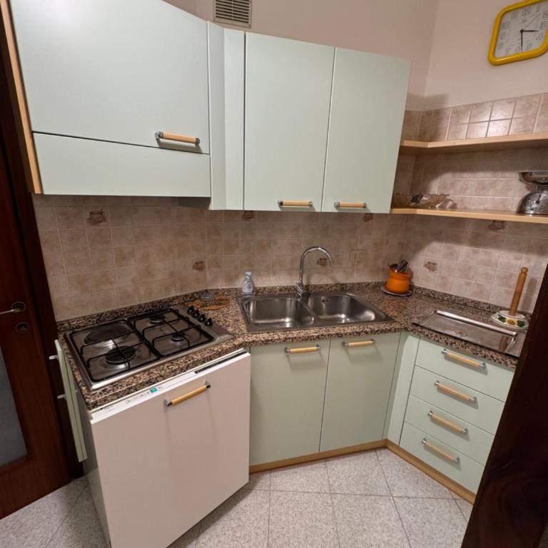 Apartment with stunning sea view - Wi-Fi, free parking, large terrace and comfort - Two-Bedroom Apartment - 29