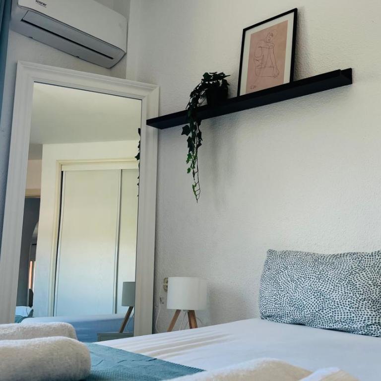 Bueno, bonito y barato Benalmádena Costa - Two-Bedroom Apartment - 7