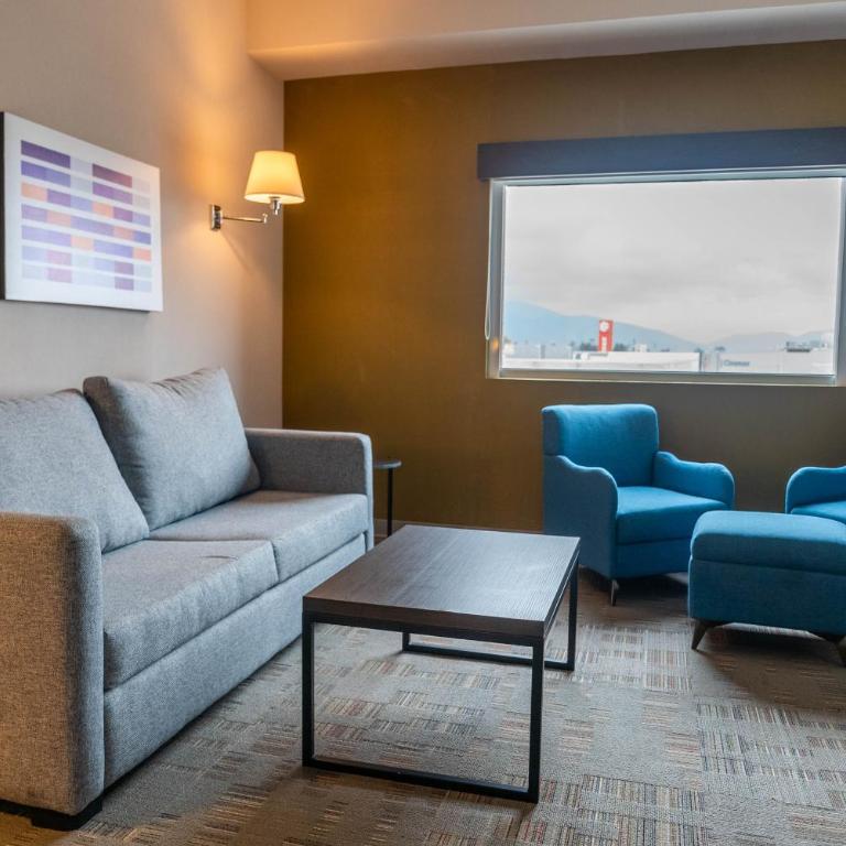 Holiday Inn Express & Suites - Tijuana Otay by IHG - King Suite - 5