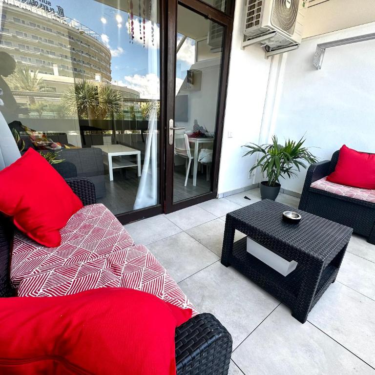 Beach House with Pool & Terrace By Canarias Prime Homes - One-Bedroom Apartment - 13