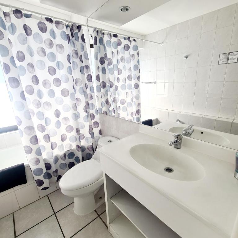 Apartamento El Golf las Condes I Estacionamiento I Aire Acondicionado 1H - Apartamento de 1 dormitorio - 2
