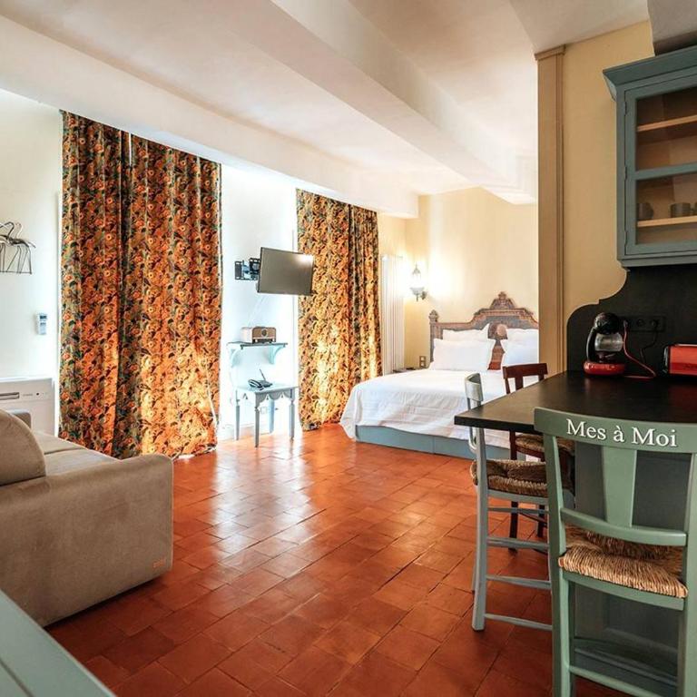 Charmant appartement climatisé, centre historique de Pézenas, animaux admis - FR-1-607-214 - Appartement - 4