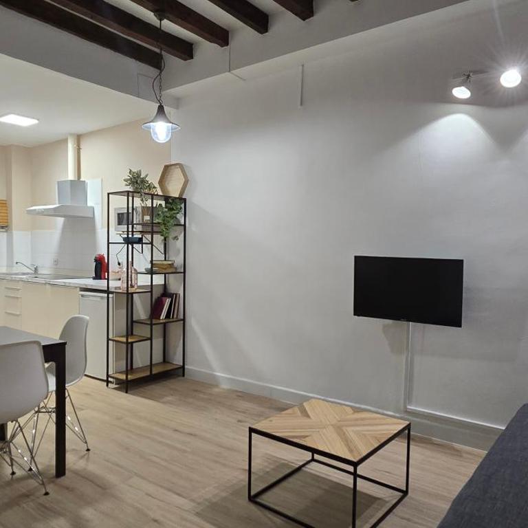 Toledo Locum-CON PARKING GRATIS - Apartamento - 6