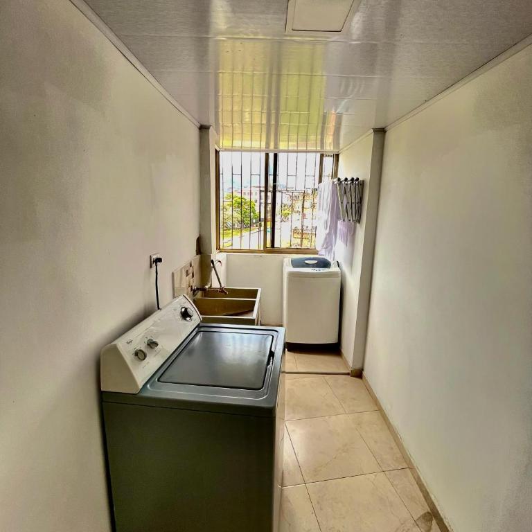 Acogedor apartamento en Pereira - Apartamento de 3 dormitorios con vistas - 11
