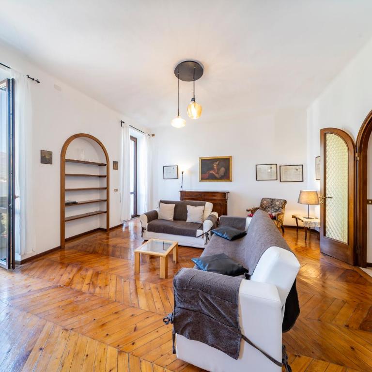 Charming Bellagio - Three-Bedroom Apartment (5 Adults) - 3