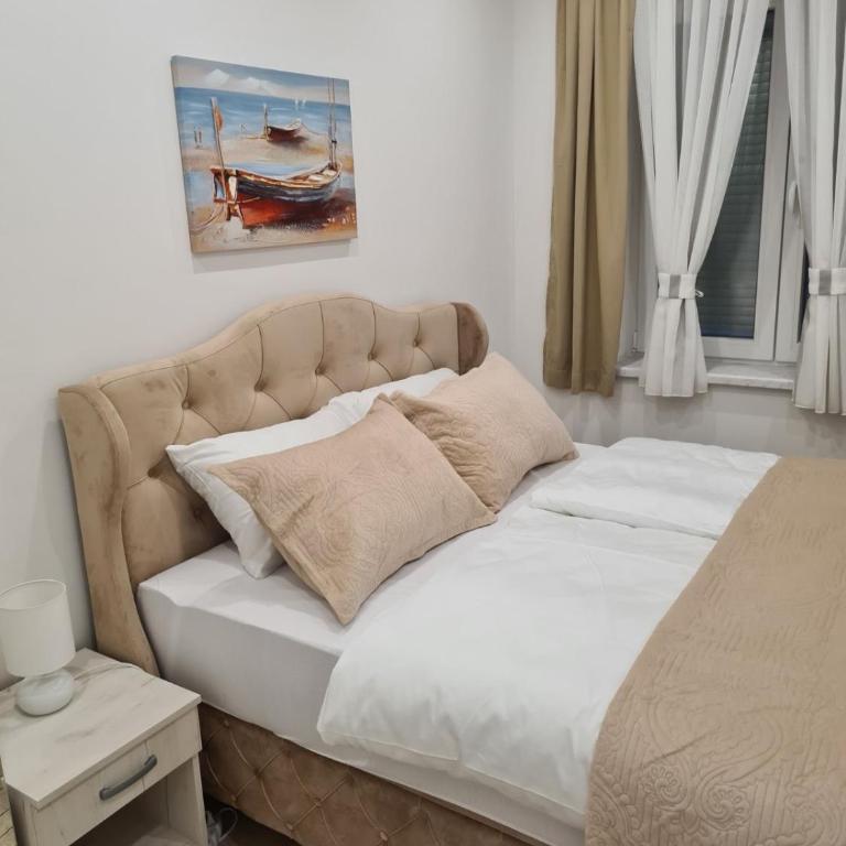 Angolo Elegante - Two-Bedroom Deluxe Apartment - 13