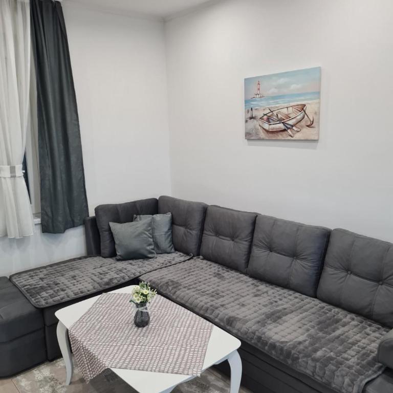 Angolo Elegante - Two-Bedroom Deluxe Apartment - 17