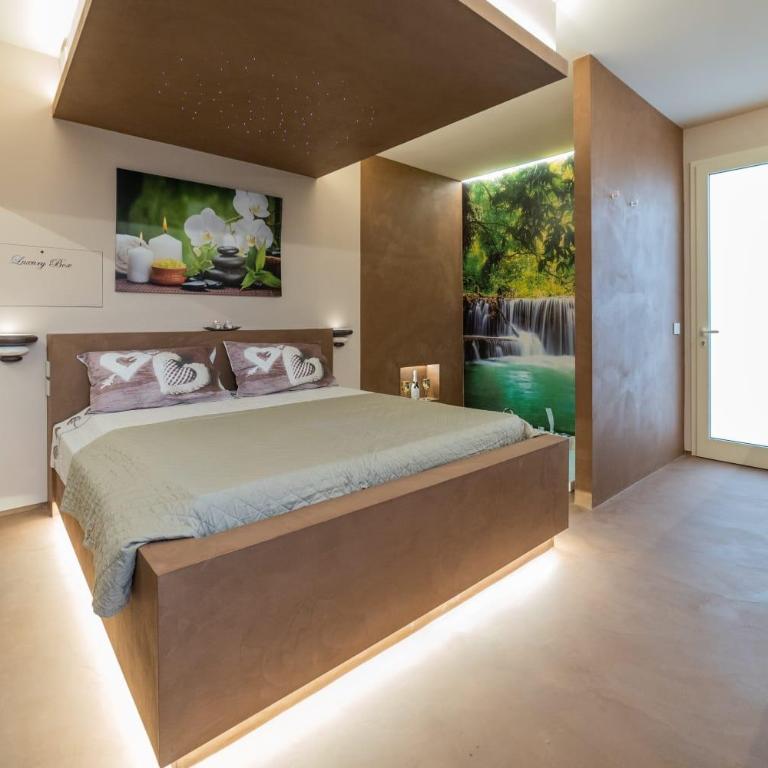 Luxury Suite - Camera Deluxe - 4