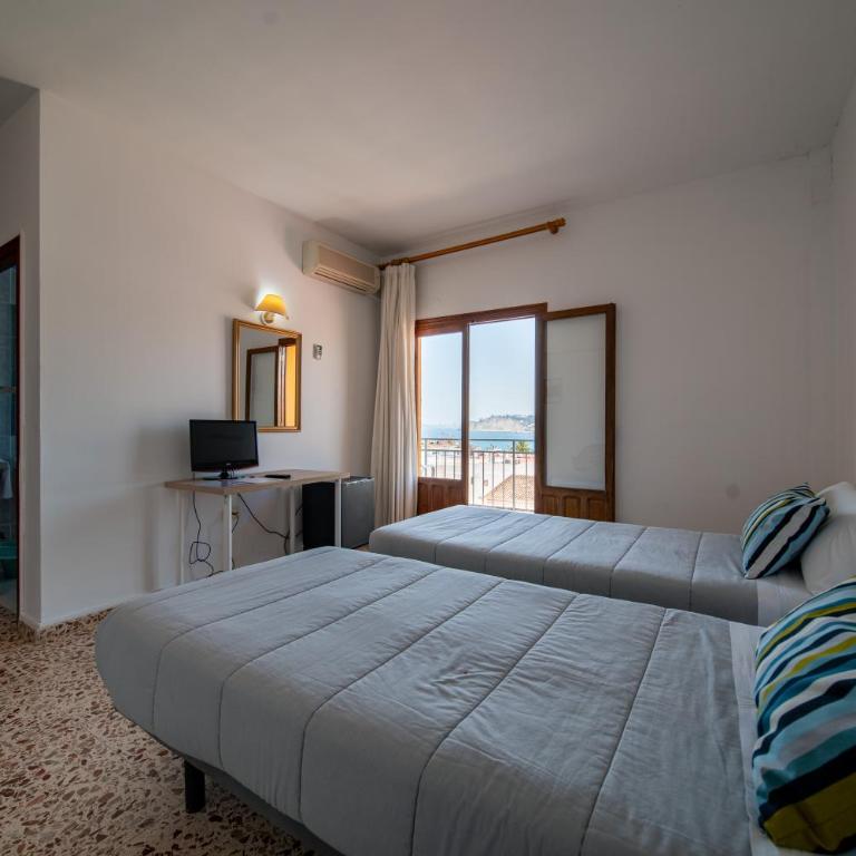 Hotel Buigues - Double or Twin Room with Sea View - 9