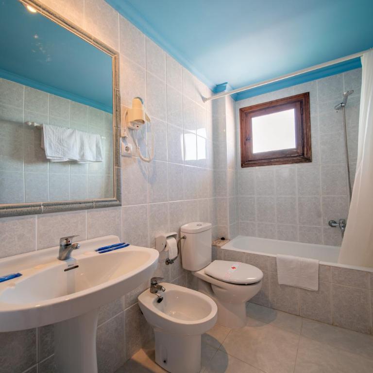 Hotel Buigues - Double or Twin Room with Sea View - 5