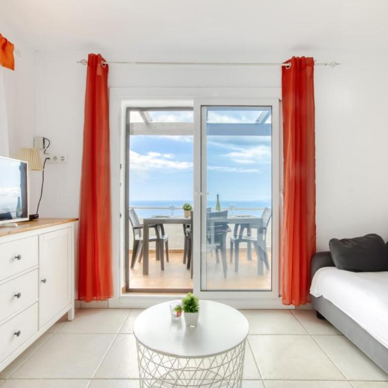 Villa Buraux III - Two-Bedroom House - 4