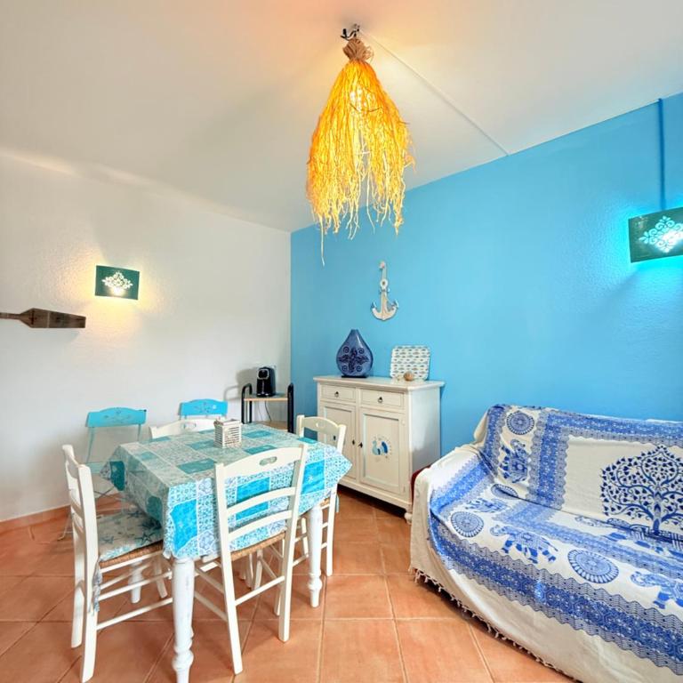 Azzurra Home - Appartamento con 2 Camere da Letto - 4