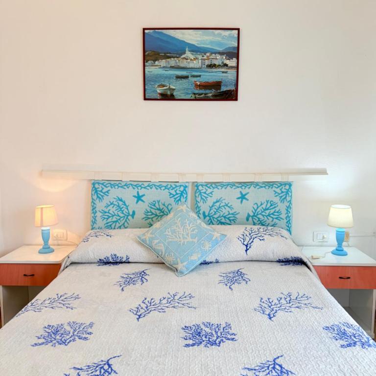 Azzurra Home - Appartamento con 2 Camere da Letto - 1