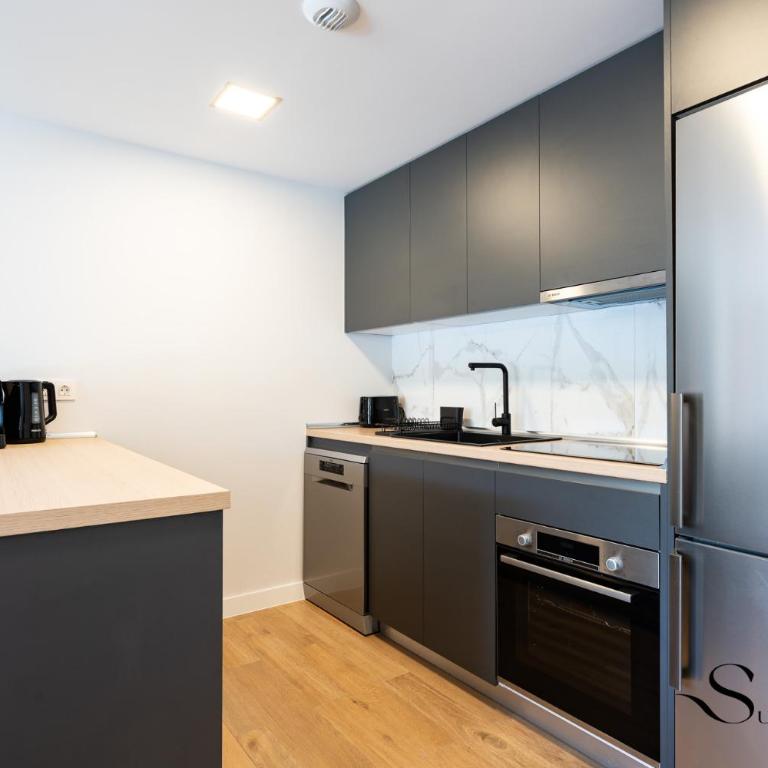 Luxury 2 Bedroom Apartment, Pools, Sauna, Gym & More - Apartamento Deluxe de 2 dormitorios con vistas al jardín - 37