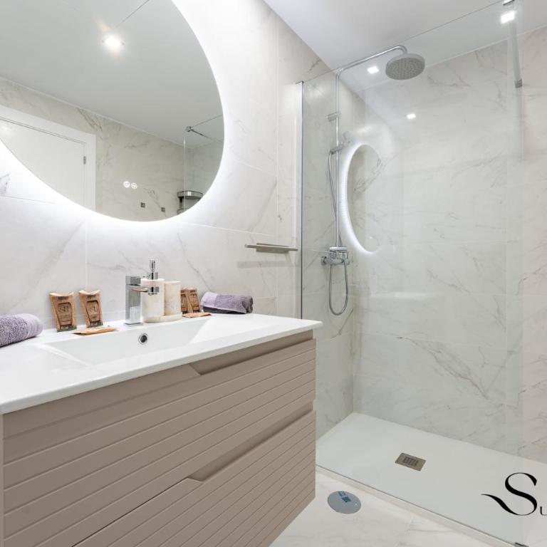Luxury 2 Bedroom Apartment, Pools, Sauna, Gym & More - Apartamento Deluxe de 2 dormitorios con vistas al jardín - 41