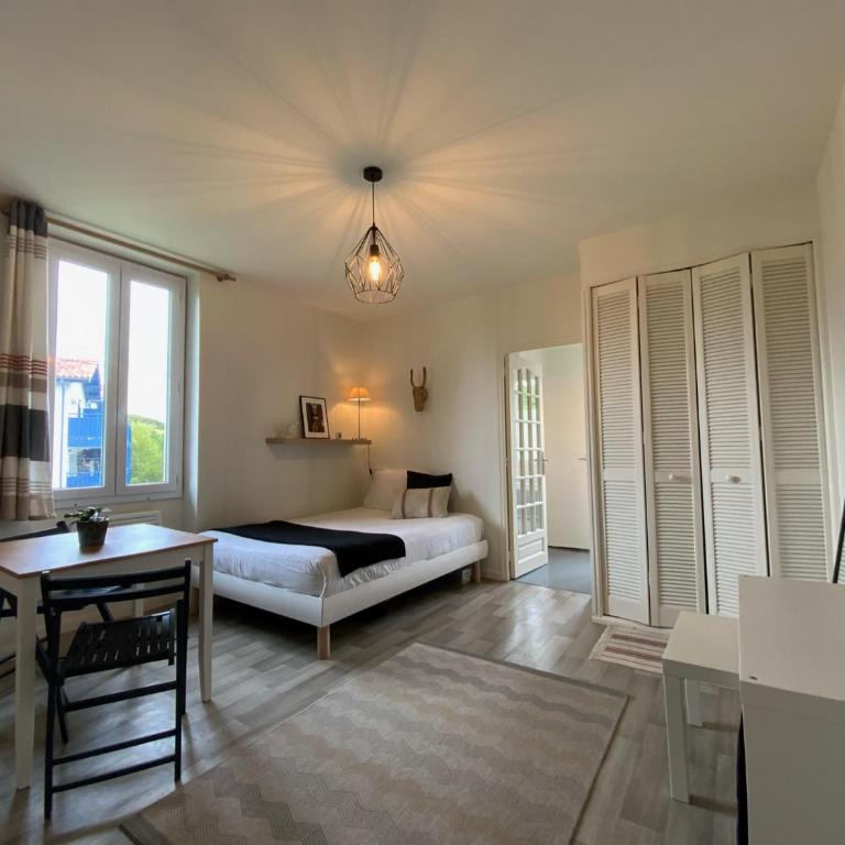 Studio lumineux & calme à Biarritz - Parking privé gratuit - Apartamento de 1 dormitorio - 1