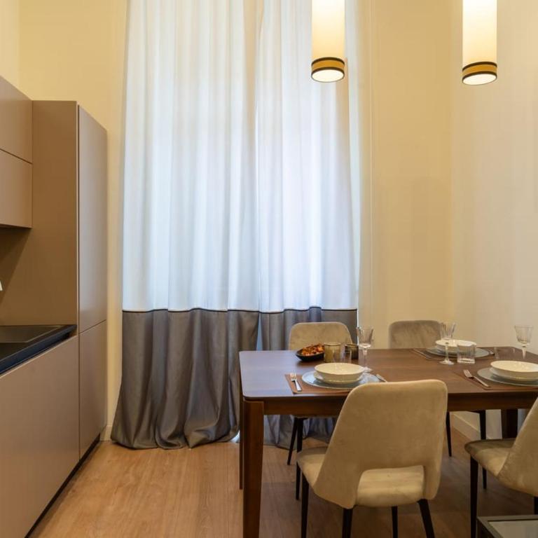 Margherita Apartments - Appartamento con 2 Camere da Letto e Balcone - 3