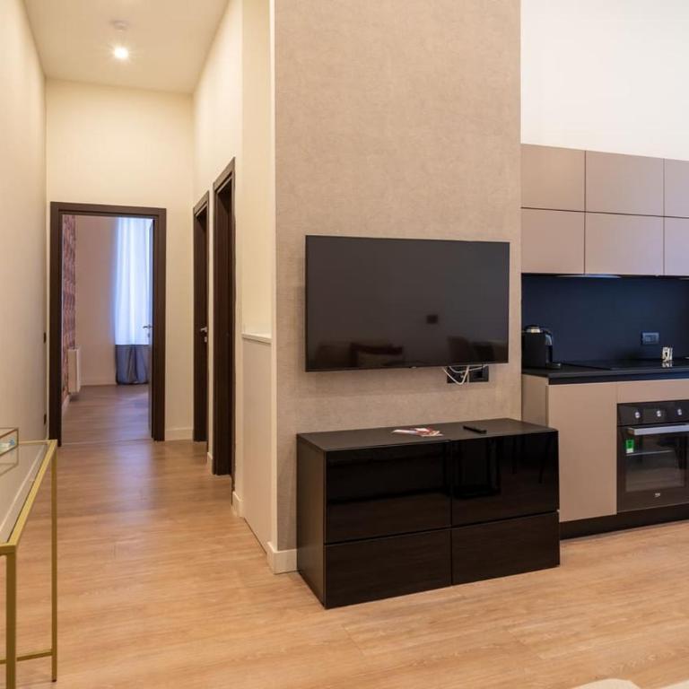 Margherita Apartments - Appartamento con 2 Camere da Letto e Balcone - 12